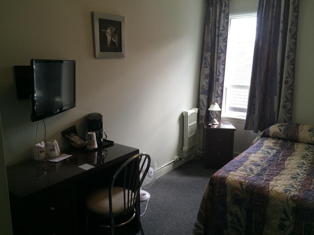 Auberge Centre Ville Saguenay Quarto foto